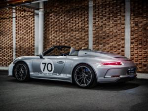 Porsche 911 Speedster Heritage Design Package 2019 года 